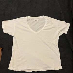 Mate the label V neck tee